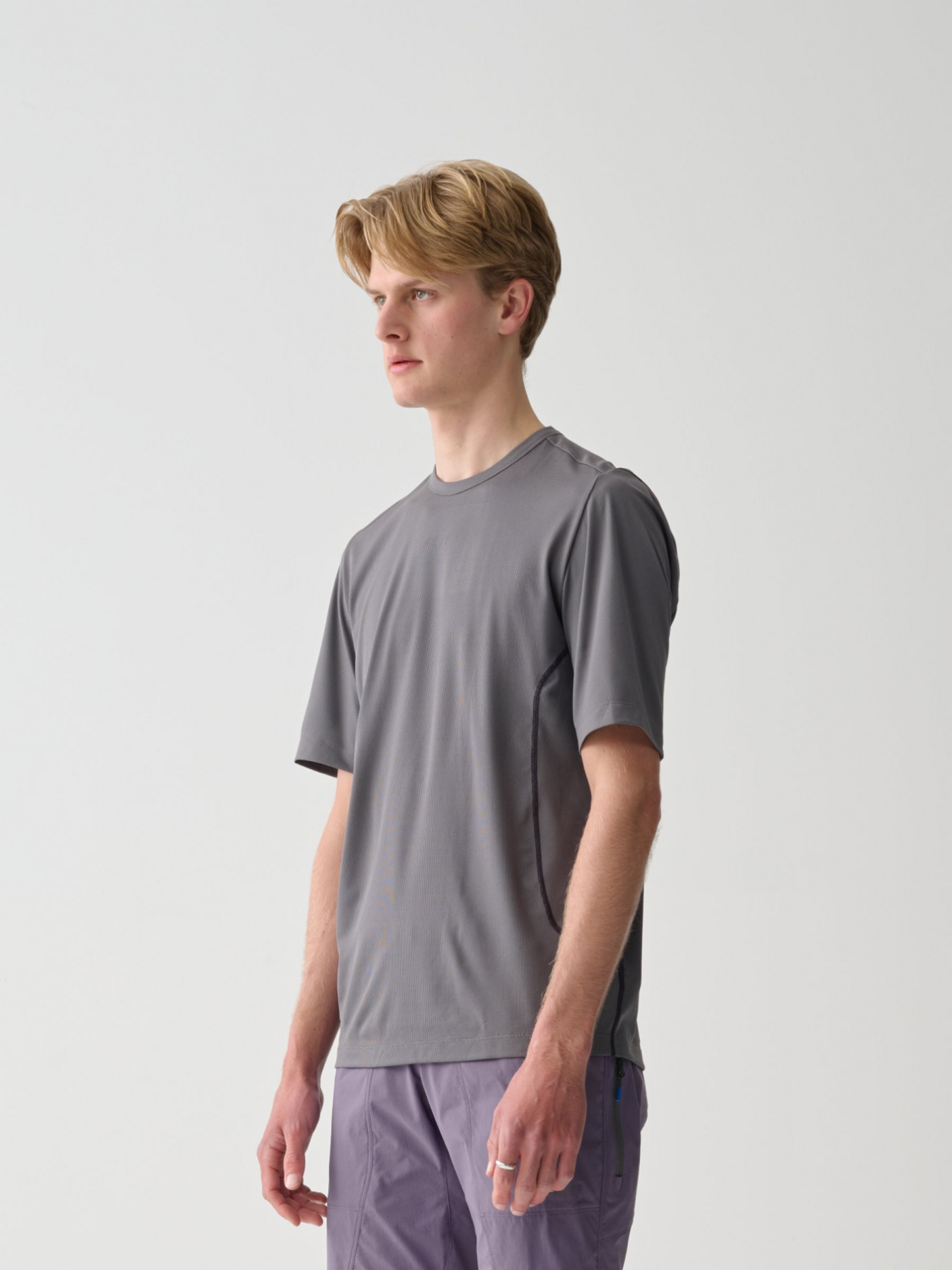 Alt_Road Tech Tee Monolith