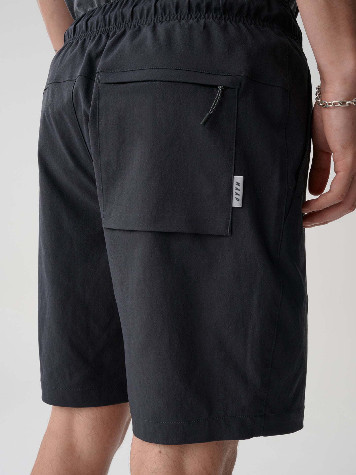 Transit Tech Short Granite