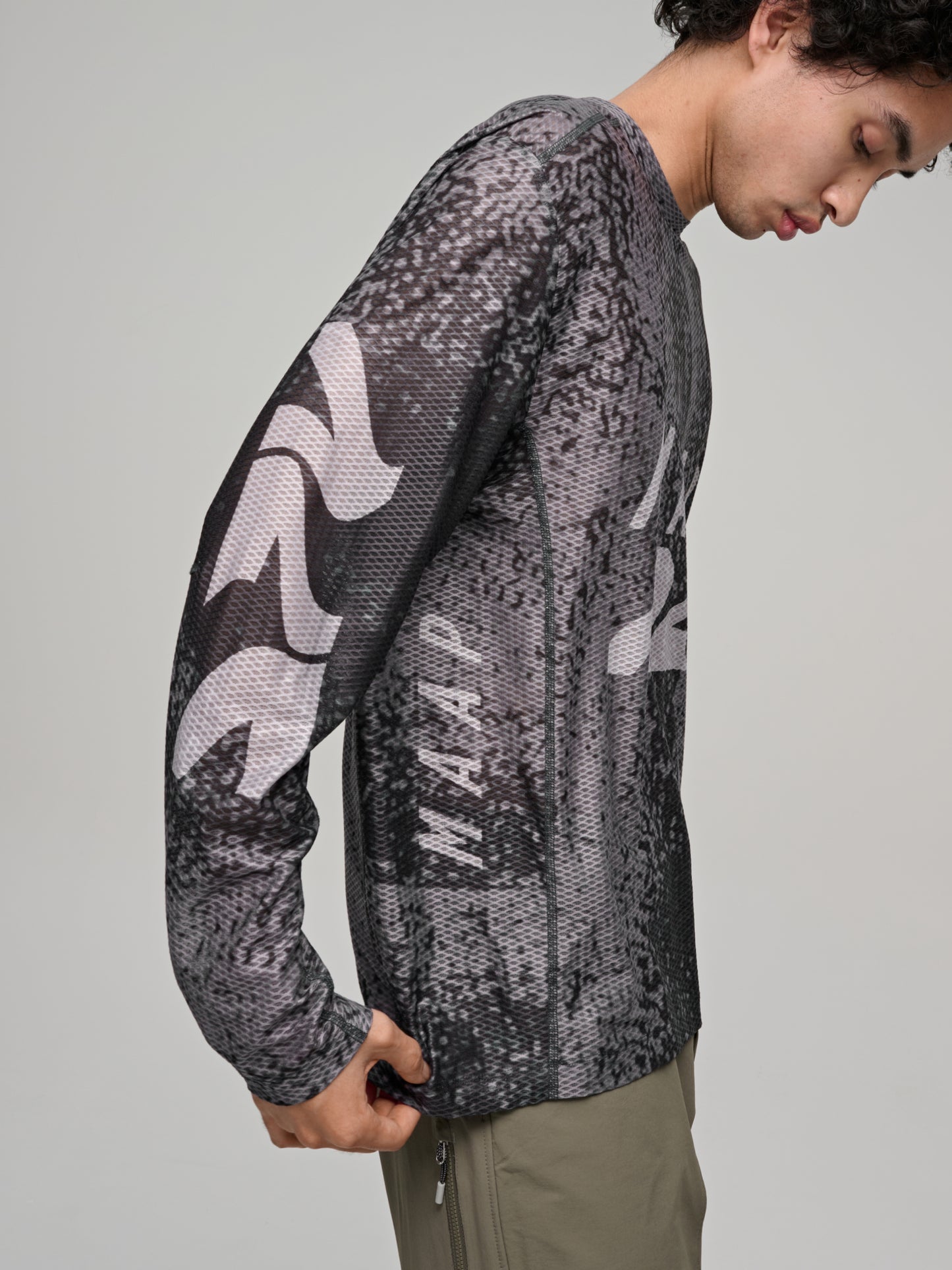 Alt_Road™ Mesh LS Tee Silver/Black