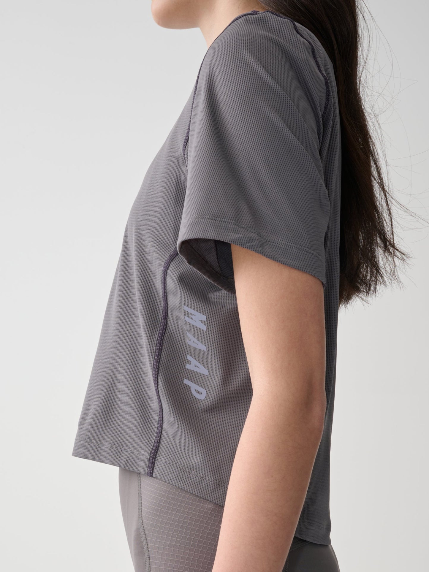 Women's Alt_Road Cropped Tee Monolith