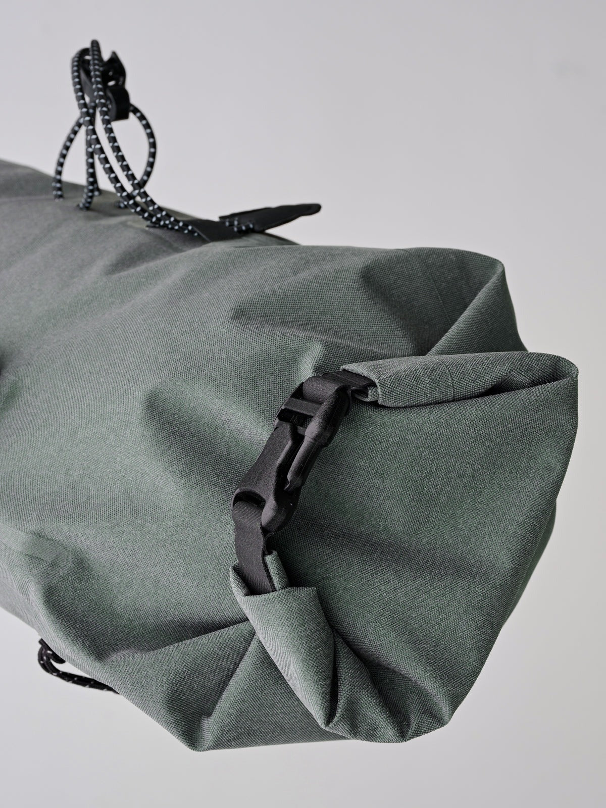 MAAP x Apidura Handlebar Pack Loam