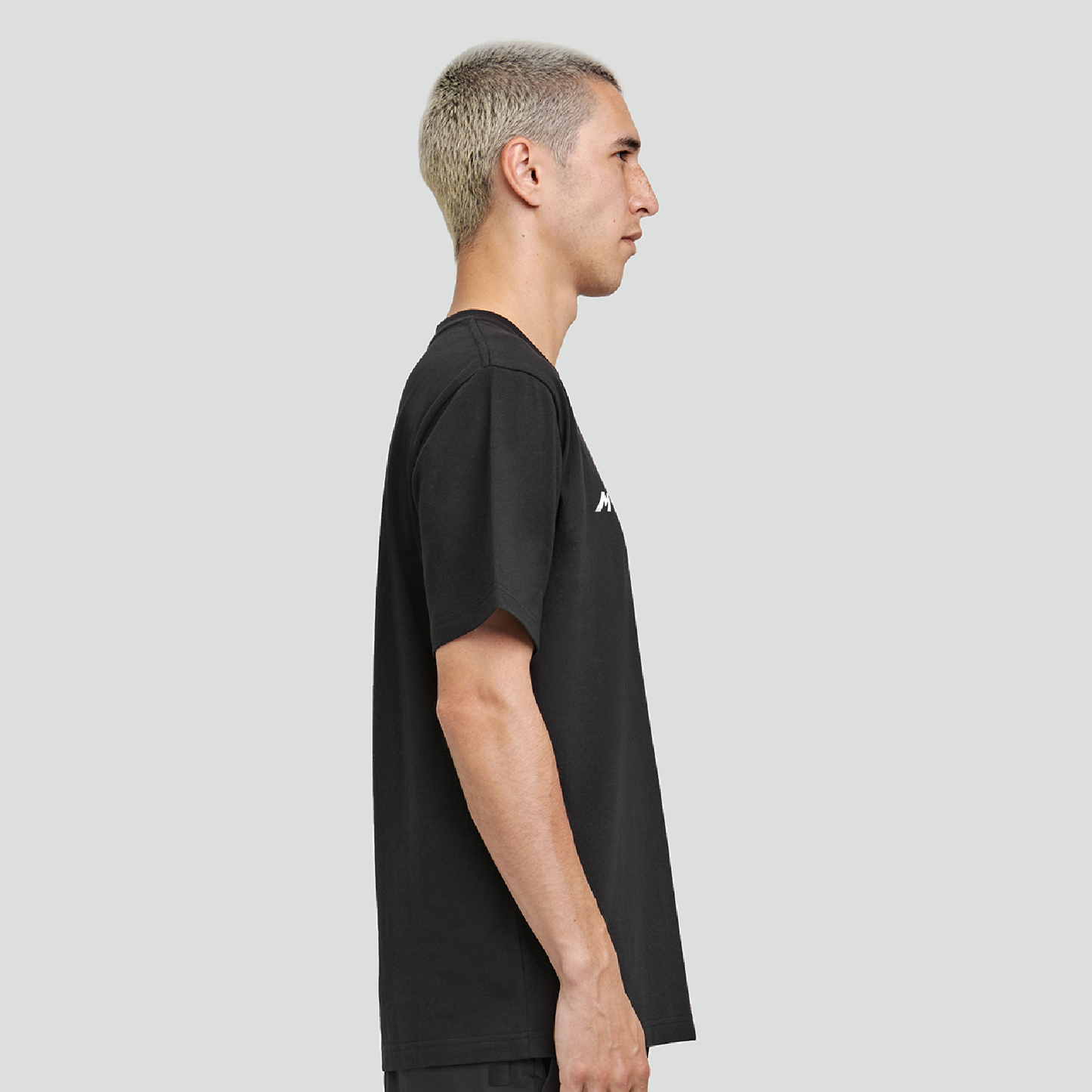 Evade Tee Black