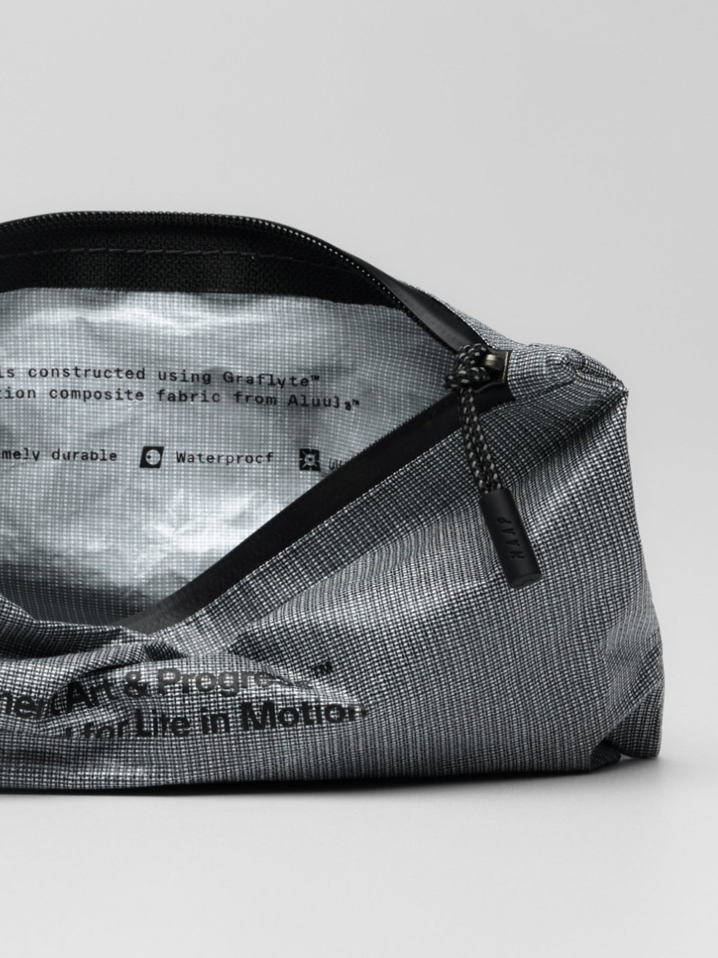 Tech Pouch Graphite