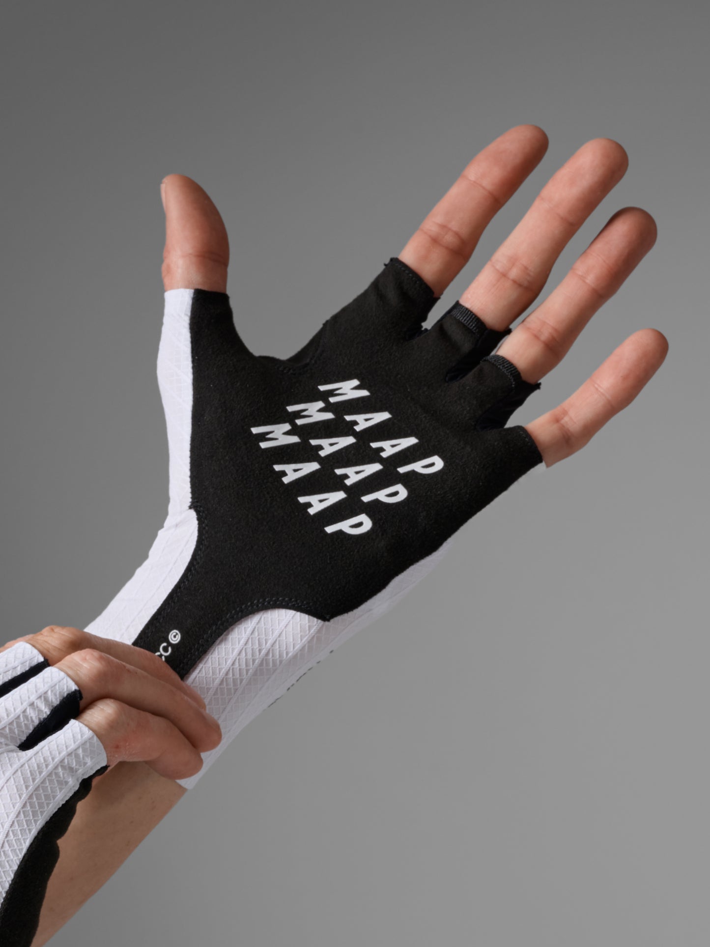 Pro Aero Mitt White