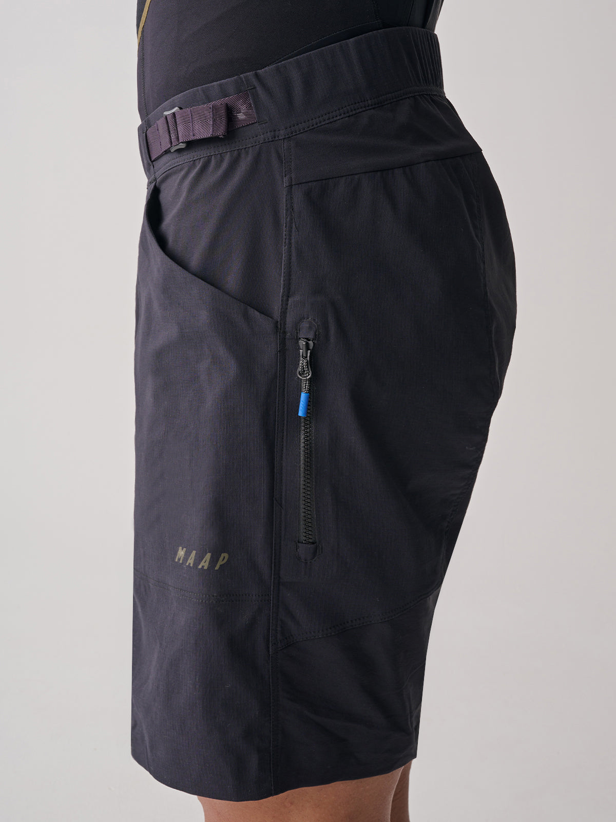 Alt_Road™ Overshort Black