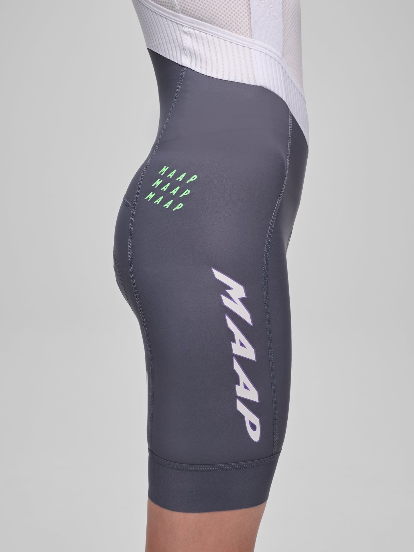 Women's WorldTour 26 Team Bib Evo Odyssey/White
