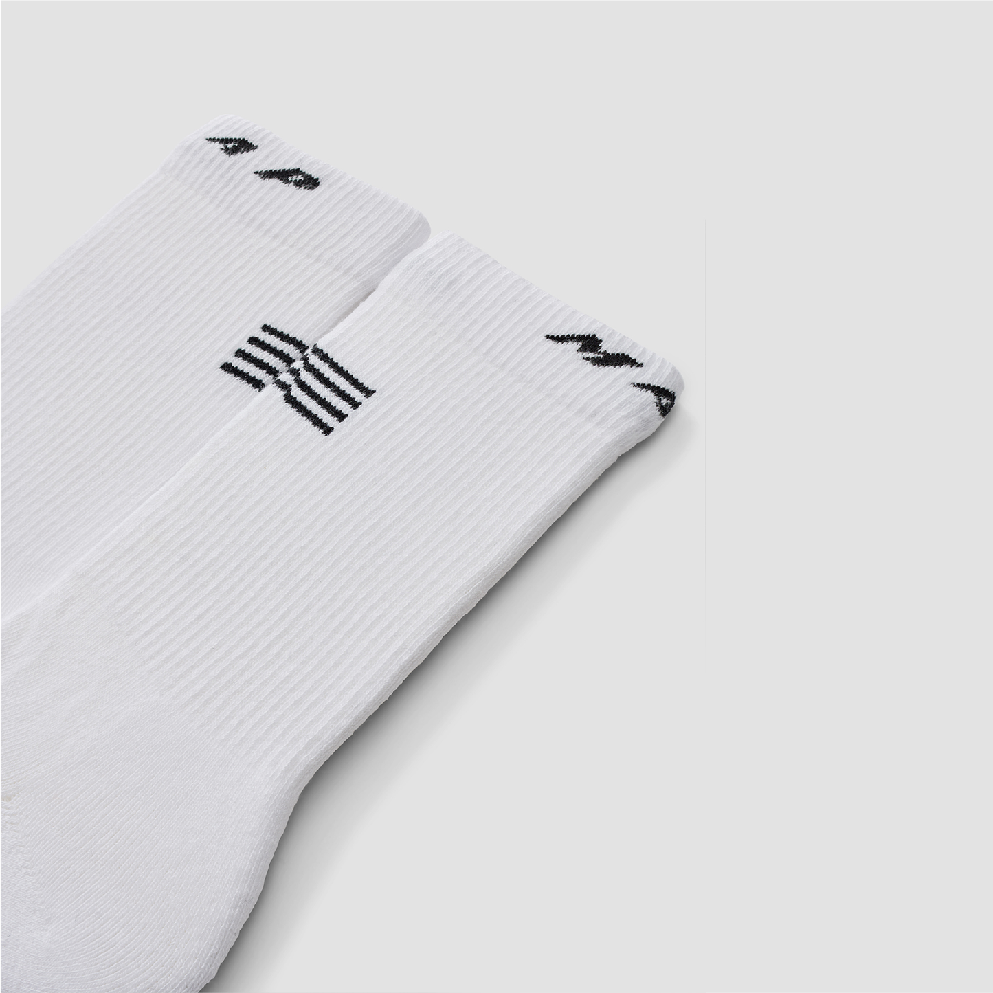 Evade Sock White